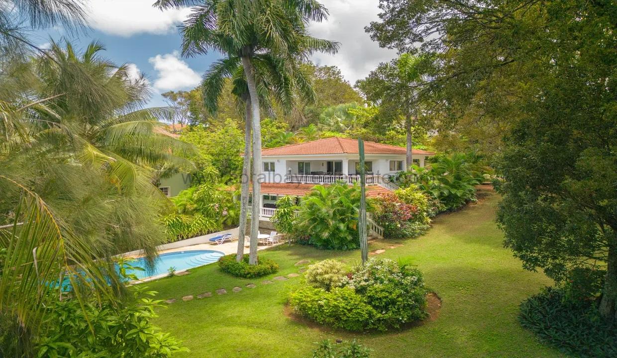 Exquisite Tropical Villa nestled in lush greenery for sale in Sosua ...