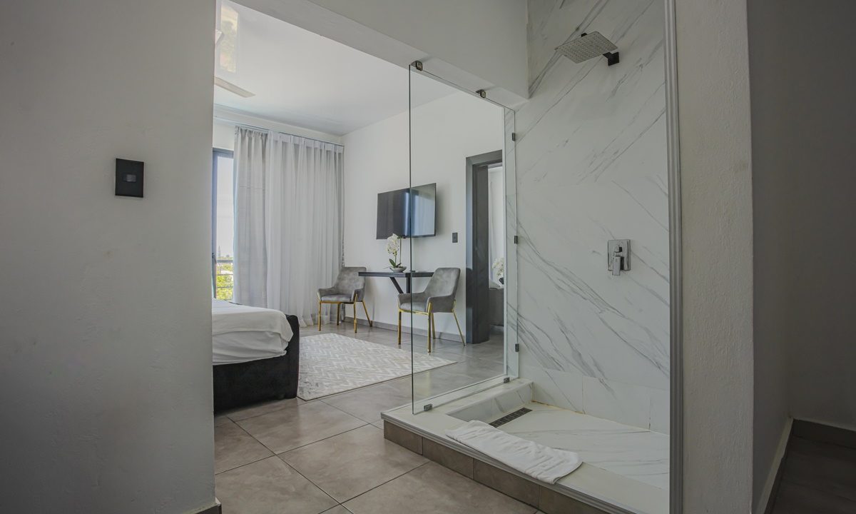 2 Bedroom RIZZ Suites_(7)