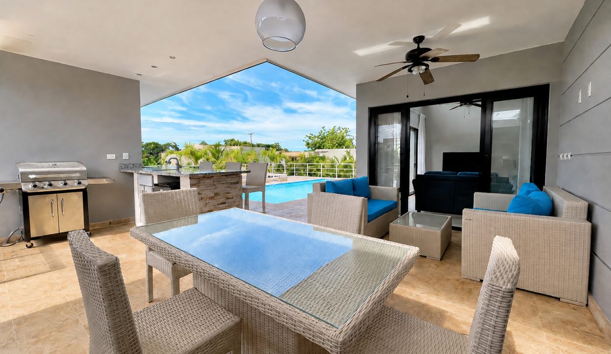 terrace-blue-cushions
