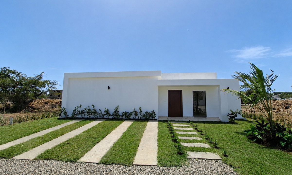 01-front-exterior