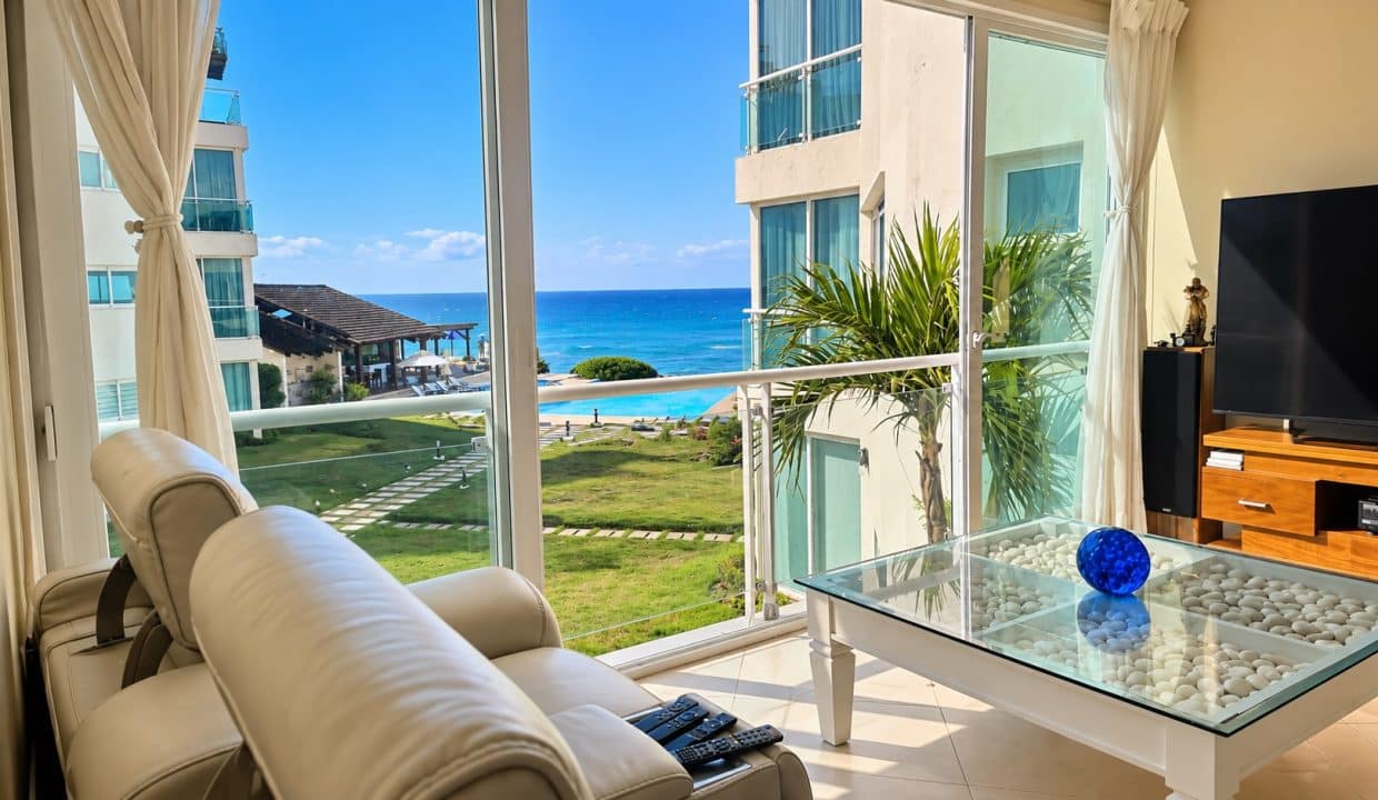 Sunlit Coastal Condo with Ocean View