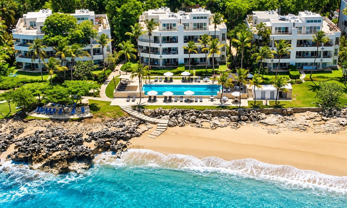 Tropical Beachfront Resort Paradise