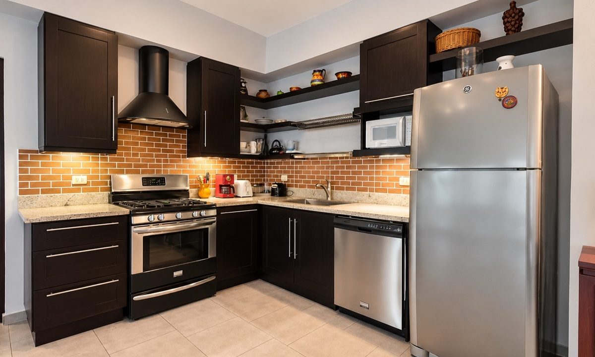 Warm Modern L-Shaped Kitchen